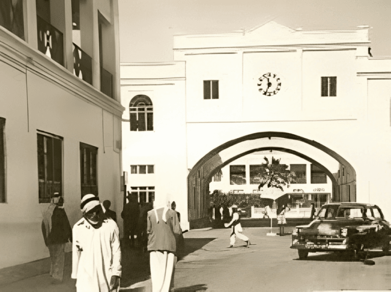 إسهامات قبيلة الدواسر الاجتماعية في البحرين حتى عام 1928م