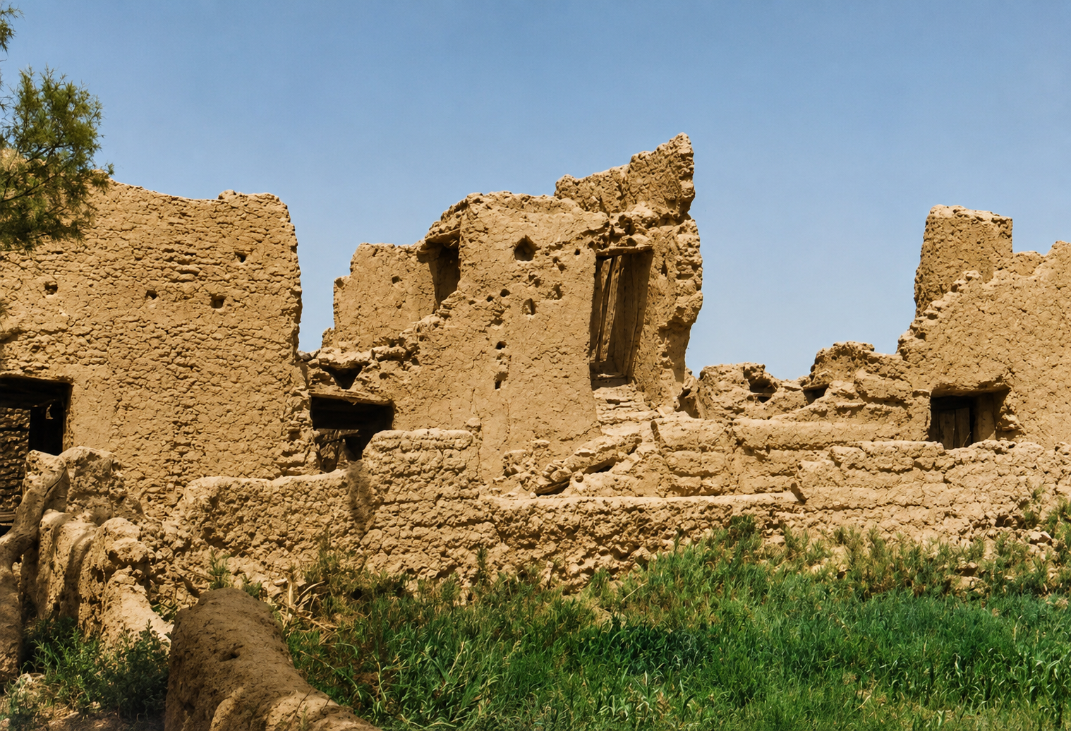 قصر العيسى وقليب المليحة