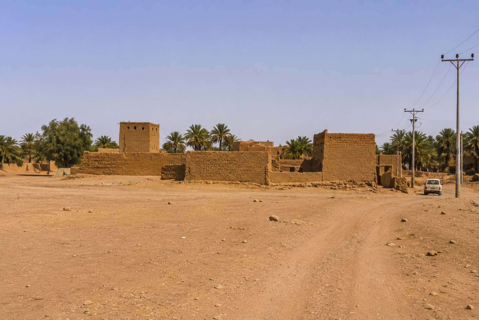 قصر العيسى وقليب المليحة